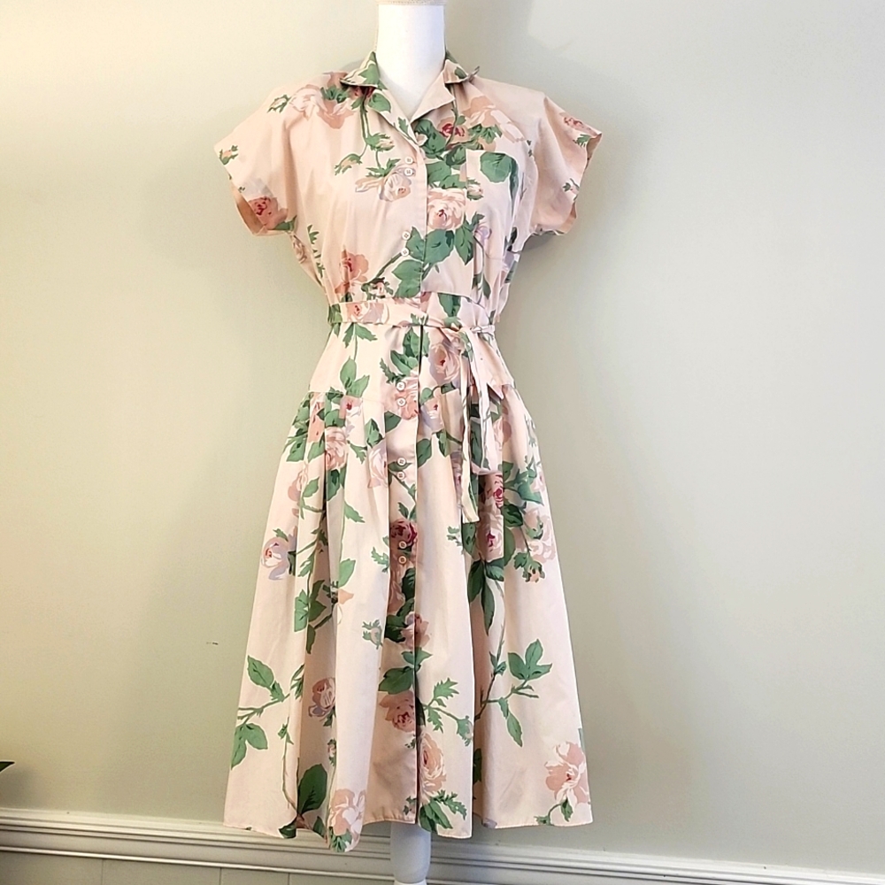 Vintage Pink Roses Floral Dress Size 6 With Pockets!
